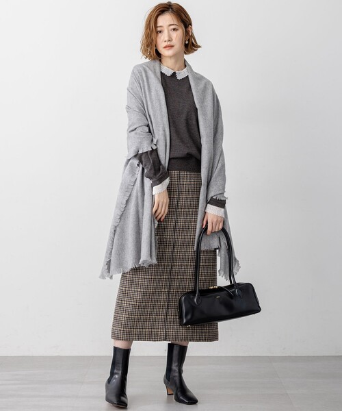 23区(ニジュウサンク)の「【VERY・CLASSY.掲載/洗える】エンブロイダリー ジオメトリックレースコンビ ニット(ニット/セーター・レディース・ネイビー系/グレー系/ブラック系・40/38)」の12枚目の写真