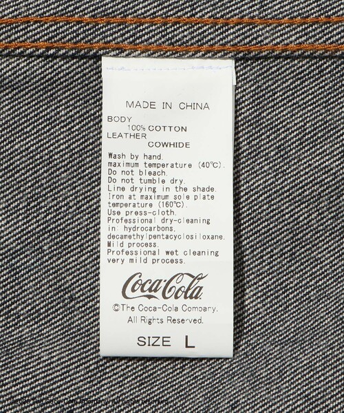ADAM ET ROPE'（アダムエロペ）の「【Coca-Cola】デニムジャケット / ADAM ET ROPE' JEANS -PERS-（デニムジャケット・メンズ・ネイビー・L/M/S）」の15枚目の写真