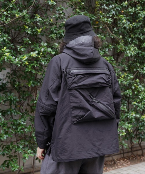 CMF OUTDOOR GARMENT(シーエムエフアウトドアガーメント)の「CMF OUTDOOR GARMENT/シーエムエフ アウトドアガーメント 別注 GUIDE SHELL(マウンテンパーカー・メンズ・ブラック/グレー・L/S/M)」の6枚目の写真