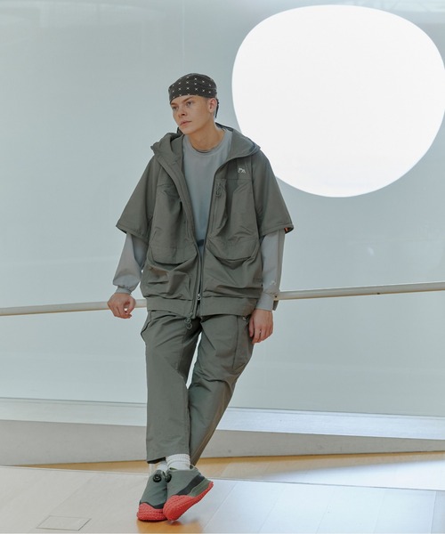 CMF OUTDOOR GARMENT(シーエムエフアウトドアガーメント)の「CMF OUTDOOR GARMENT/シーエムエフ アウトドアガーメント 別注 GUIDE SHELL(マウンテンパーカー・メンズ・ブラック/グレー・L/S/M)」の17枚目の写真