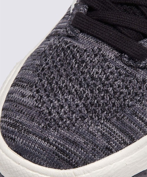 VANS(バンズ)の「ウルトラレンジ VR3 ニット / MTE UltraRange VR3 SPACE DYE G VN000CWF11H1(スニーカー・メンズ・グレー・9/8.5/8/7.5/7/6.5/6/5.5/5/4.5/4)」の5枚目の写真