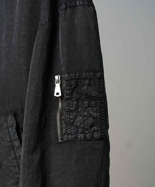 MAISON SPECIAL（メゾンスペシャル）の「《UNISEX》Prime-Over Vintage Like Nylon MA-1 Bomber Jacket/プライムオーバーヴィンテージライクナイロンMA-1ボンバージャケット【MAISON SPECIAL/メゾンスペシャル】（MA-1・メンズ・ブラック/グレイッシュベージュ/カーキ・0/1/2）」の11枚目の写真