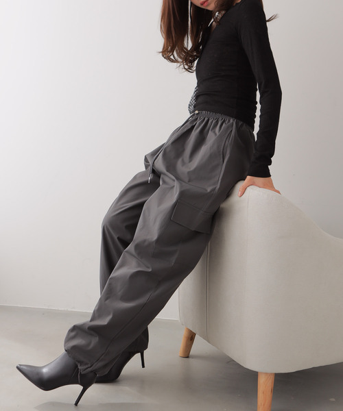 VIVID LADY(ビビッドレディー)の「イージーワイドカーゴパンツ(カーゴパンツ・レディース・チャコールグレー/ブラック・FREE)」の16枚目の写真