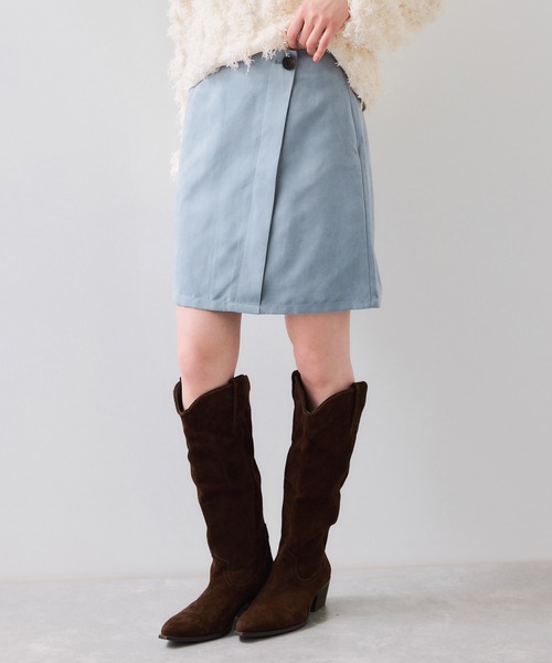 VIS(ビス)の「釦ポイントスエードライクミニスカート(スカート・レディース・ブルー系その他4/ダークブラウン・FREE)」の18枚目の写真