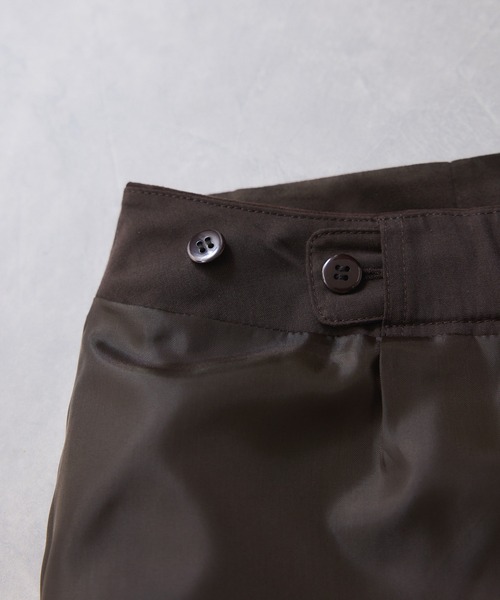 VIS(ビス)の「釦ポイントスエードライクミニスカート(スカート・レディース・ブルー系その他4/ダークブラウン・FREE)」の8枚目の写真