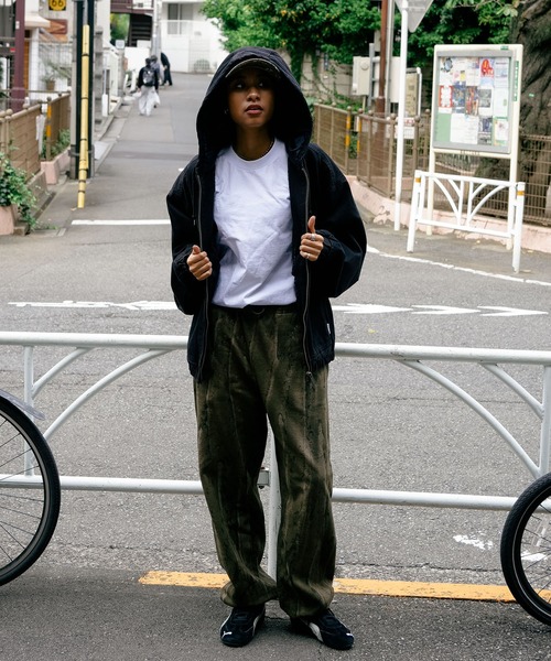 BEN DAVIS(ベンデイビス)の「【BEN DAVIS/ベンデイビス】ウォッシュ加工 ツイルアクティブパーカー 中綿 防寒(ブルゾン・メンズ・ブラック・X-LARGE/MEDIUM/LARGE)」の6枚目の写真