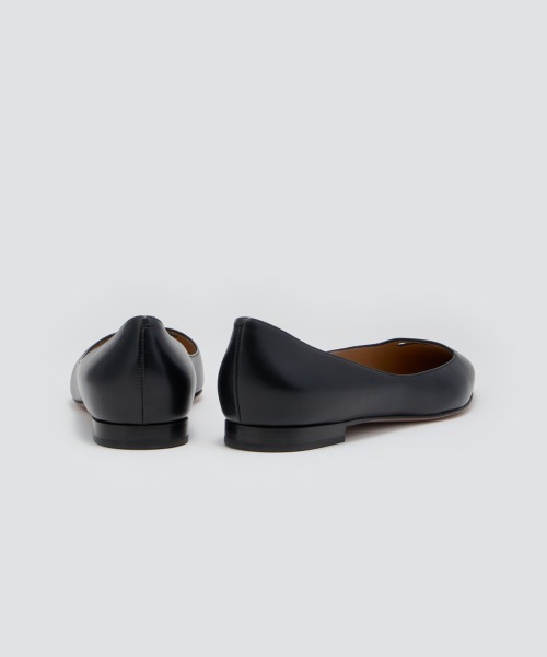 PELLICO（ペリーコ）の「ANDREA アネッリ スムース パンプス 1.0cm BLACK（パンプス・レディース・ブラック・37/36.5/36/35.5/35/34.5/34/39/38.5/38/37.5）」の8枚目の写真