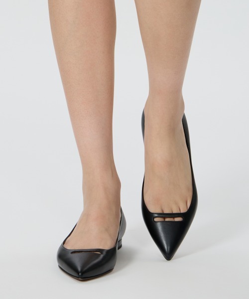 PELLICO（ペリーコ）の「ANDREA アネッリ スムース パンプス 1.0cm BLACK（パンプス・レディース・ブラック・37/36.5/36/35.5/35/34.5/34/39/38.5/38/37.5）」の2枚目の写真