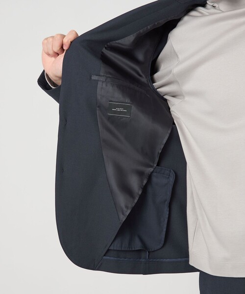 green label relaxing（グリーンレーベルリラクシング）の「TRA シャーク ナロー ジャケット（テーラードジャケット・メンズ・ネイビー/ダークグレー/モカ・S/M/L/XL）」の5枚目の写真
