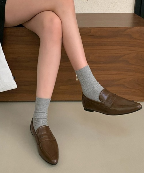 COCOMOMO（ココモモ）の「シンプルで大人っぽい フラットローファー ローファーパンプス ローヒール フラット きれいめ オフィス オフィスカジュアル（ローファー・レディース・ブラック/ダークブラウン・23.0cm/23.5cm/24.0cm）」の13枚目の写真