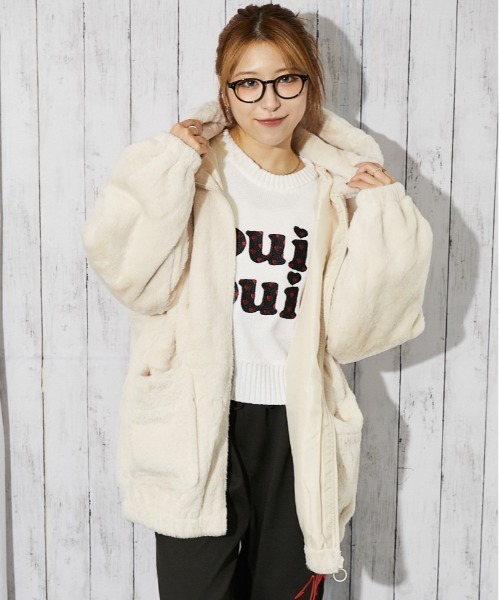 GORGE（ゴージ）の「《ふわもこフェイクファー》レディース ファーブルゾン フード付き 軽量アウター 秋冬（ブルゾン・レディース・アイボリー/ブラック/モカ/ライトグレー・F）」の13枚目の写真