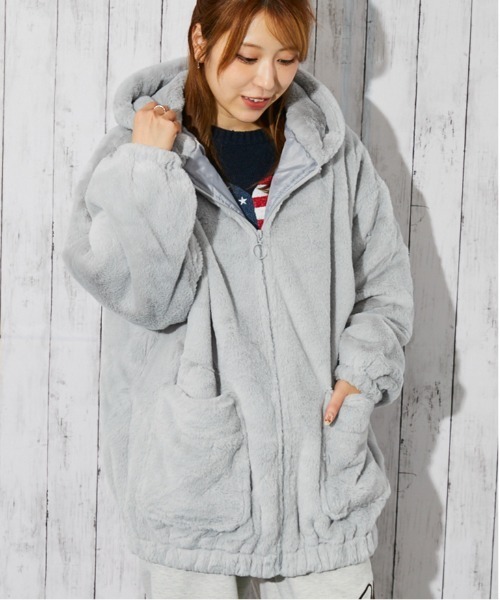 GORGE（ゴージ）の「《ふわもこフェイクファー》レディース ファーブルゾン フード付き 軽量アウター 秋冬（ブルゾン・レディース・アイボリー/ブラック/モカ/ライトグレー・F）」の18枚目の写真