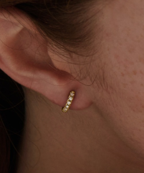 les bonbon】K18 half diamond hoop pierce/ハーフ ダイヤモンド