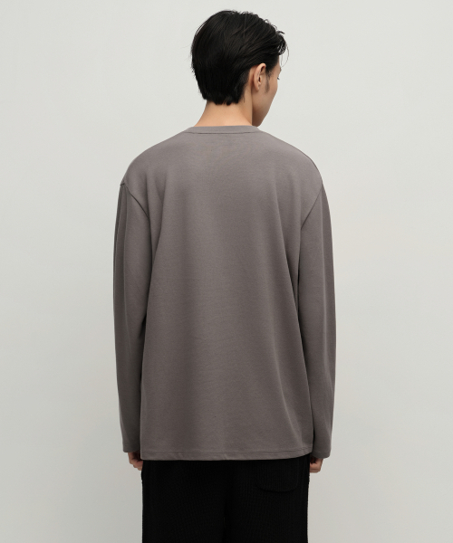 MUSINSA STANDARD（ムシンサスタンダード）の「[ヒートタンダード] クルーネック長袖Tシャツ [トープ]（Tシャツ/カットソー・メンズ・その他・MEDIUM/LARGE/X-LARGE/SMALL/XX-LARGE）」の3枚目の写真