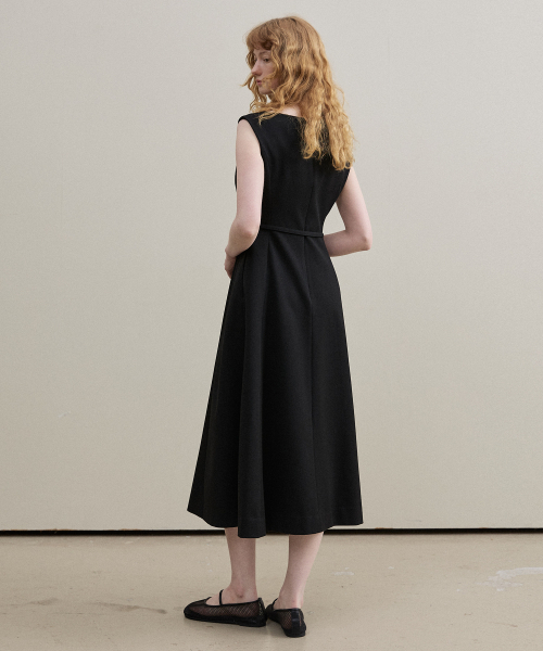 ARTID(アルティーダ)の「ボートネックベルトポイントワンピース_BLACK(ワンピース・レディース・ブラック・SMALL/MEDIUM)」の2枚目の写真