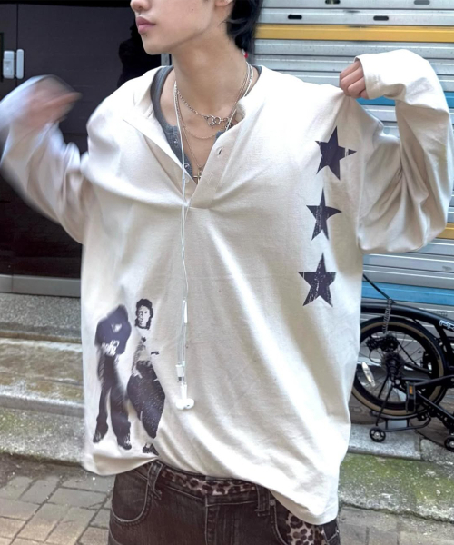 GRAVER（グレーバー）の「[UNISEX]STAR3 ヘンリーネック ロングスリーブ Tシャツ_3color（Tシャツ/カットソー・レディース・チャコール/ベージュ/ブラック・MEDIUM/LARGE）」の13枚目の写真