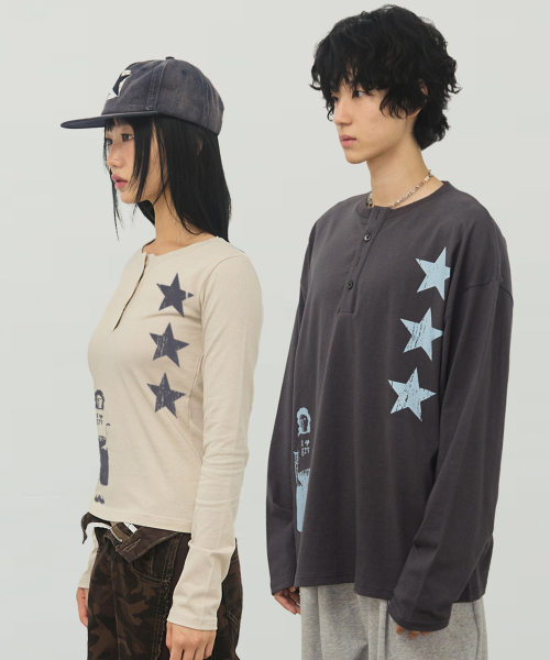 GRAVER（グレーバー）の「[UNISEX]STAR3 ヘンリーネック ロングスリーブ Tシャツ_3color（Tシャツ/カットソー・レディース・チャコール/ベージュ/ブラック・MEDIUM/LARGE）」の17枚目の写真
