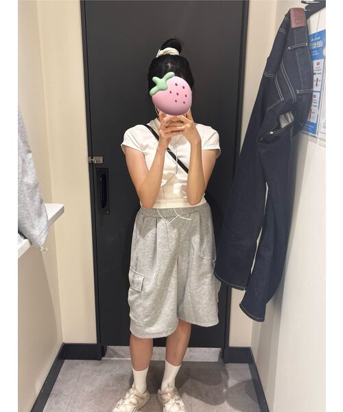MUSINSA STANDARD WOMAN（ムシンサスタンダードウーマン）の「ウィメンズスリムクロップクルーネックTシャツ[ホワイト]（Tシャツ/カットソー・レディース・その他・SMALL/MEDIUM/LARGE/X-LARGE/X-SMALL）」の5枚目の写真
