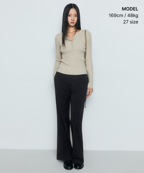 MUSINSA STANDARD WOMAN（ムシンサスタンダードウーマン）の「ウィメンズセミブーツカットヒドゥンバンディングスラックス[チャコールグレー]（スラックス・レディース・その他・34/32/30/31/24/25/26/27/28/29）」の2枚目の写真