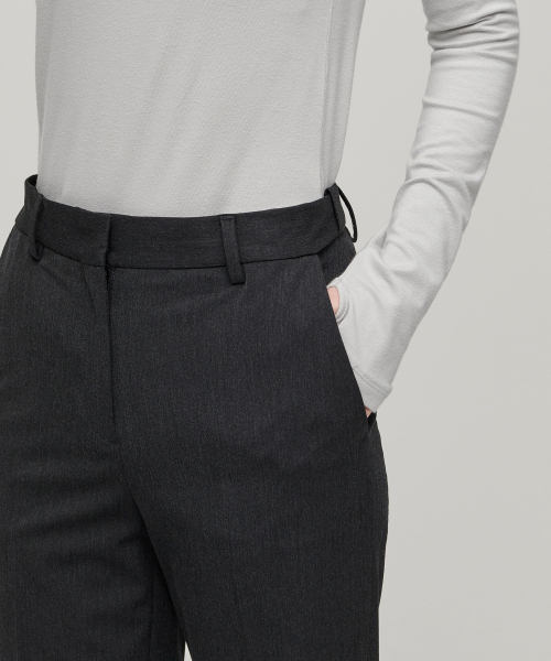 MUSINSA STANDARD WOMAN（ムシンサスタンダードウーマン）の「ウィメンズセミブーツカットヒドゥンバンディングスラックス[チャコールグレー]（スラックス・レディース・その他・34/32/30/31/24/25/26/27/28/29）」の6枚目の写真