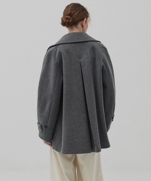 PUBLIC TOKYO（パブリックトウキョウ）の「ワイドラペルコート（ステンカラーコート・レディース・ダークグレー/ブラウン・1/2）」の9枚目の写真