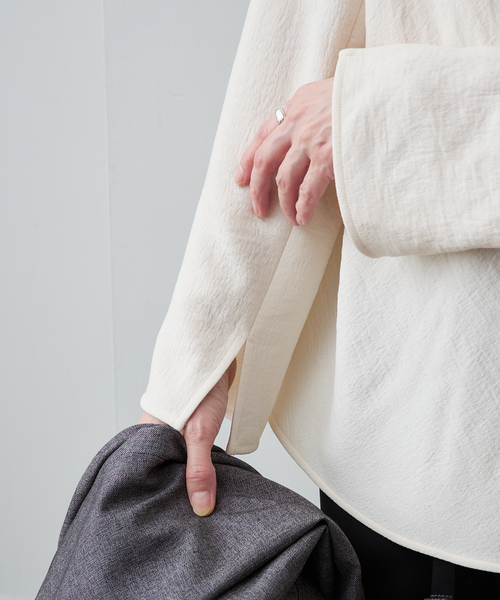 VERMEIL par iena（ヴェルメイユパーイエナ）の「アンティークジョーゼットブラウス（シャツ/ブラウス・レディース・ホワイト/ブラック・FREE）」の12枚目の写真