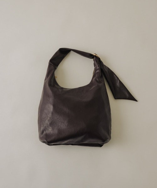 NEUNA（ヌナ）の「ワンハンドル2wayメタルバッグ（ショルダーバッグ・レディース・ブラック/ブラウン・FREE）」の9枚目の写真