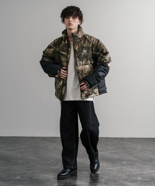HUF（ハフ）の「HUF ハフ SEQUOIA PUFFER JACKET  REALTREE SEQUOIA PUFFER オーバーサイズワンポイントロゴ中綿ジャケット（ダウンジャケット/コート・メンズ・リアルツリーカモ/ブラック・M/L/XL）」の18枚目の写真