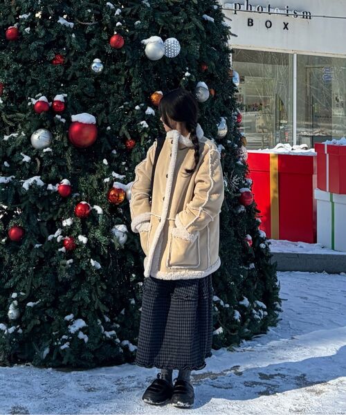 ETMON(エトモン)の「Suede Button Mustang Coat, Light Beige(ムートンコート・レディース・その他・F)」の7枚目の写真