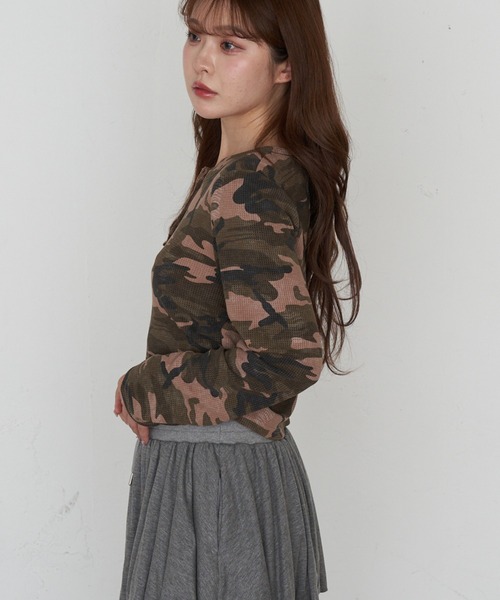 RAY CASSIN（レイカズン）の「迷彩ワッフルヘンリーTシャツ（Tシャツ/カットソー・レディース・ベージュ/ブラウン/カーキ・FREE）」の18枚目の写真