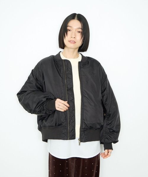 Mac-House(マックハウス)の「中綿MA-1ジャケット(ブルゾン・レディース・ブラック/カーキ・FREE)」の1枚目の写真