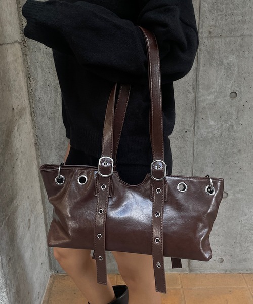 ROGER AND RAW（ロジャーアンドロウ）の「Roger&Raw / 星柄スタッズ