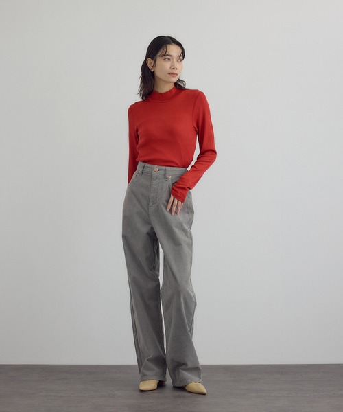 SALON adam et rope'(サロン アダム エ ロペ)の「Hug Silkハイネックプルオーバー(Tシャツ/カットソー・レディース・ブラック/レッド/ホワイト・FREE)」の10枚目の写真