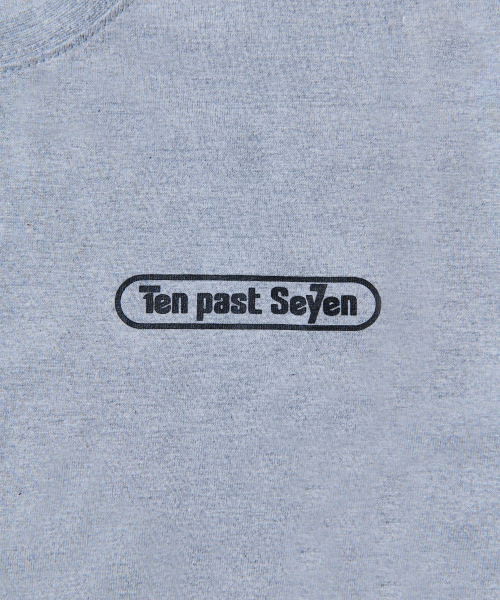TEN PAST SEVEN（テン ファスト セブン）の「ロゴプリント長袖Tシャツ - グレー（Tシャツ/カットソー・メンズ・その他・SMALL/MEDIUM/LARGE）」の4枚目の写真