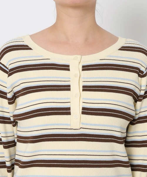 LOWRYS FARM（ローリーズファーム）の「マルチボーダーフリルタイトＬＳ　642942（ニット/セーター・レディース・アイボリー/ブラウン/ネイビー/ホワイト/グレー・FREE）」の14枚目の写真