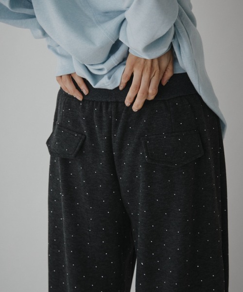 VION（ヴィオン）の「グリマーリラクストワイドパンツ / Glimmer Relaxed Wide Pants（スウェットパンツ・レディース・ブラック/グレー・FREE）」の7枚目の写真