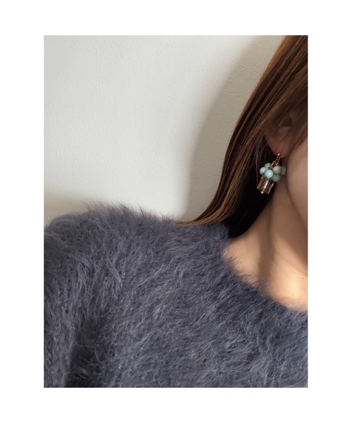 tone(トーン)の「【cocolani】天然石とカットガラスの揺れる小さめピアス(MA)(ピアス(両耳用)・レディース・ホワイト×ブラック/ブルー系その他/イエロー系その他/グリーン系その他・FREE)」の11枚目の写真