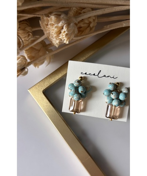 tone(トーン)の「【cocolani】天然石とカットガラスの揺れる小さめピアス(MA)(ピアス(両耳用)・レディース・ホワイト×ブラック/ブルー系その他/イエロー系その他/グリーン系その他・FREE)」の14枚目の写真