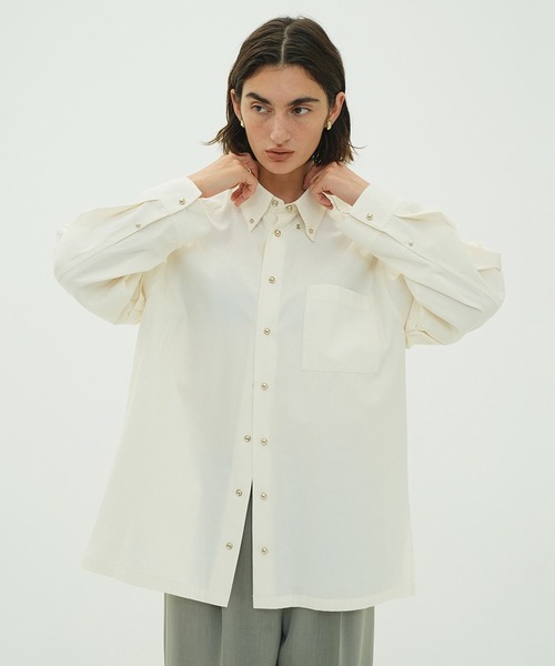 CLANE(クラネ)の「JEWELRY OVER SHIRTS(シャツ/ブラウス・レディース・ブラック/ホワイト・2/1)」の2枚目の写真