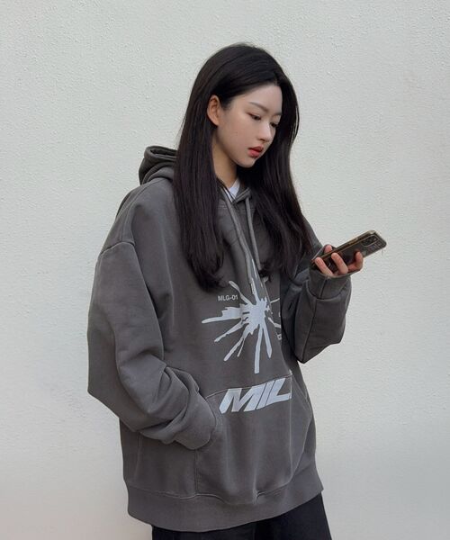 THE MILE(ザマイル)の「ファイヤークラッカー スウェット フード GREY(パーカー・メンズ・その他・S/M/L/XL)」の3枚目の写真