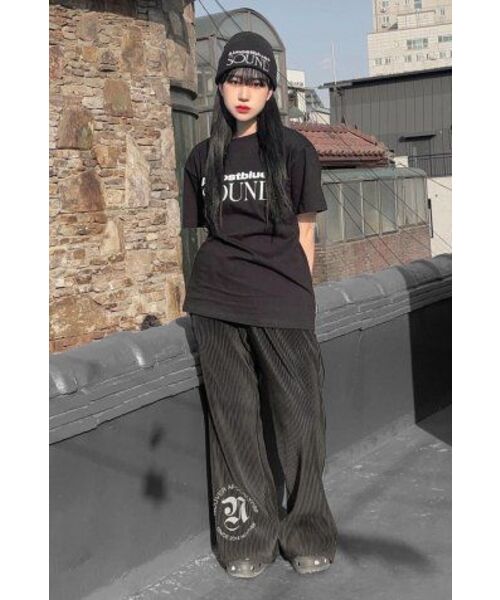 NCOVER（エヌカバー）の「ROMAN TYPO PLEATS PANTS-BLACK（その他パンツ・レディース・その他・FREE）」の2枚目の写真
