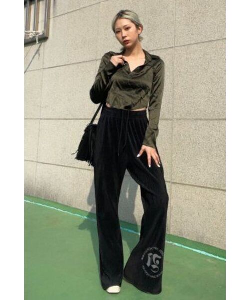 NCOVER（エヌカバー）の「ROMAN TYPO PLEATS PANTS-BLACK（その他パンツ・レディース・その他・FREE）」の3枚目の写真