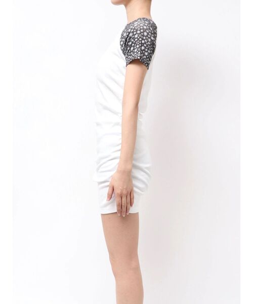 GYDA（ジェイダ）の「GYDA×ハローキティ レオパードワンピース（ワンピース・レディース・ベージュ/チャコールグレー/ピンク・FREE）」の17枚目の写真