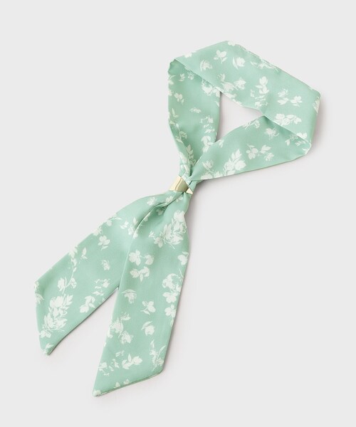 OPAQUE.CLIP（オペークドットクリップ）の「【スカーフリング付き】柄アソートスカーフ（バンダナ/スカーフ・レディース・ベージュ系2/グリーン系2/ブラック/アイボリー・00）」の4枚目の写真