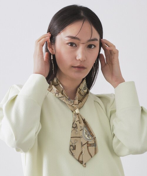 OPAQUE.CLIP（オペークドットクリップ）の「【スカーフリング付き】柄アソートスカーフ（バンダナ/スカーフ・レディース・ベージュ系2/グリーン系2/ブラック/アイボリー・00）」の11枚目の写真