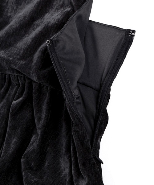 PUNYUS(プニュズ)の「ベロアバルーンキャミチュニック(チュニック・レディース・ブラック/オフホワイト/グレー・1/2/3/4/5)」の13枚目の写真