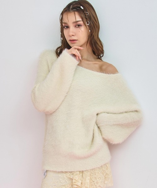 ANAP（アナップ）の「2wayクロス シャギー ニット（ニット/セーター・レディース・アイボリー/ブラック/ライトピンク・F）」の4枚目の写真