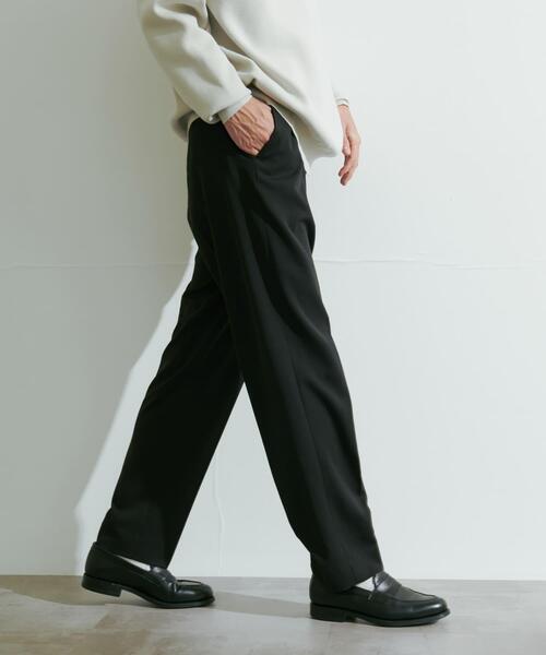 URBAN RESEARCH DOORS(アーバンリサーチドアーズ)の「『UR TECH』完声 テーパードトラウザー(その他パンツ・メンズ・ベージュ系その他/ブラック/チャコールグレー・SMALL/X-LARGE/LARGE/MEDIUM)」の1枚目の写真