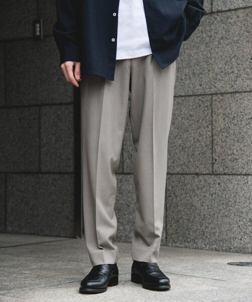 URBAN RESEARCH DOORS（アーバンリサーチドアーズ）の「『UR TECH』完声 テーパードトラウザー（その他パンツ・メンズ・ベージュ系その他/ブラック/チャコールグレー・SMALL/X-LARGE/LARGE/MEDIUM）」の4枚目の写真