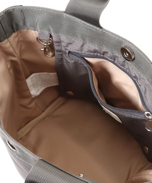 A by MAGASIN DE MODE(エーバイマガジンデモード)の「【A by MAGASIN DE MODE】e.e.p.撥水防汚 ミニョントート SNBD(トートバッグ・レディース・ベージュ/ブラック/カーキ/チャコールグレー・FREE)」の16枚目の写真